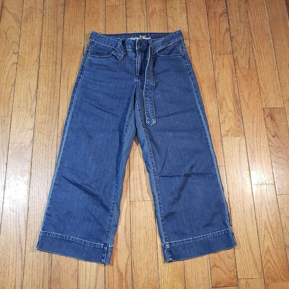 Universal Thread Women's High-Rise Side Belted Wide Leg Crop Jeans - Picture 2 of 4